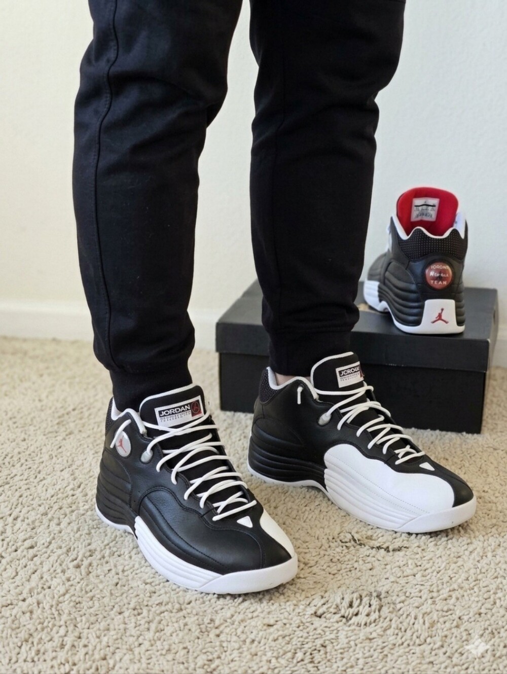 VNFS Nike Air Jordan Jumpman Team 1 Black White Red 644938-002 Size 9.5 OG Box